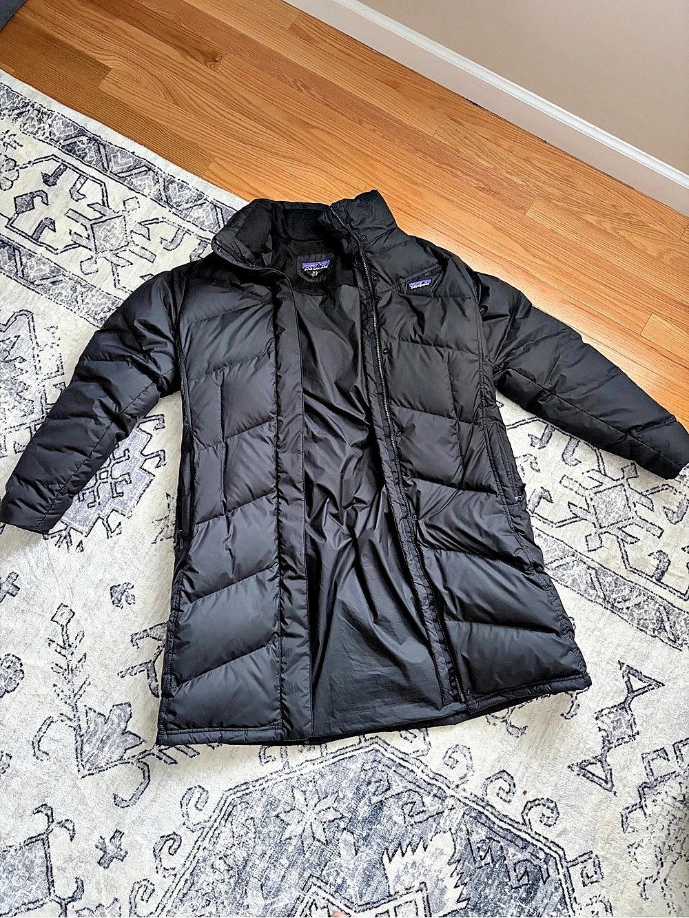 Patagonia Down With It Parka Women's Black Puffer Coat